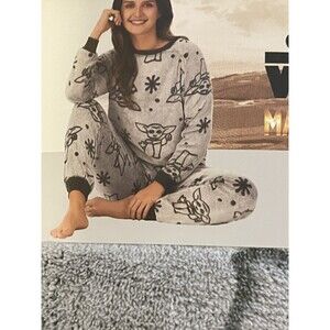 Star Wars Mandalorian Women's 2 PC Jogger Lounge Set Sleepwear Size M NWT